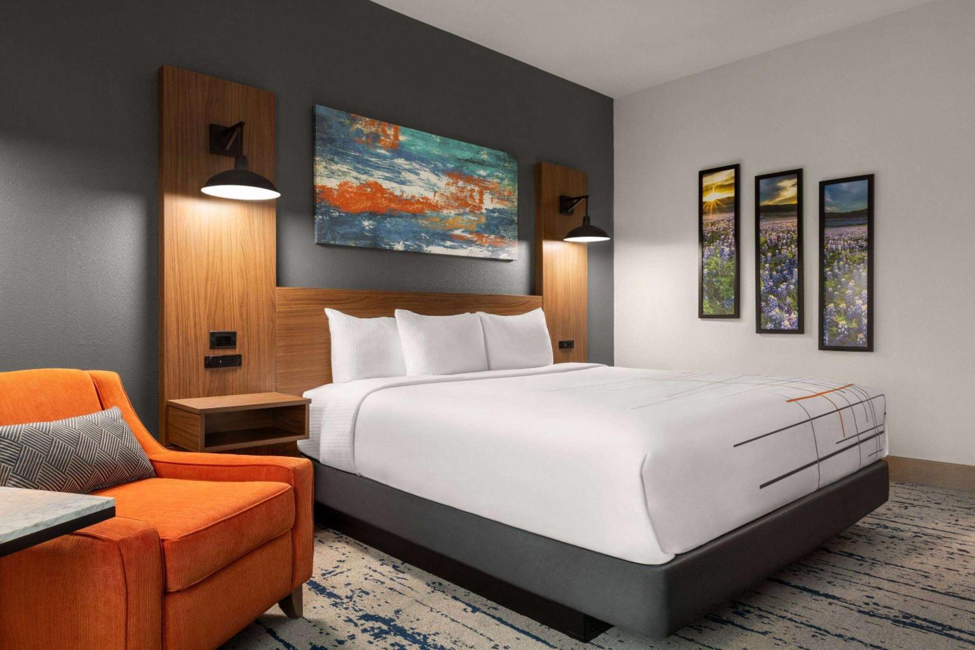 La Quinta Inn & Suites By Wyndham Austin South 外观 照片