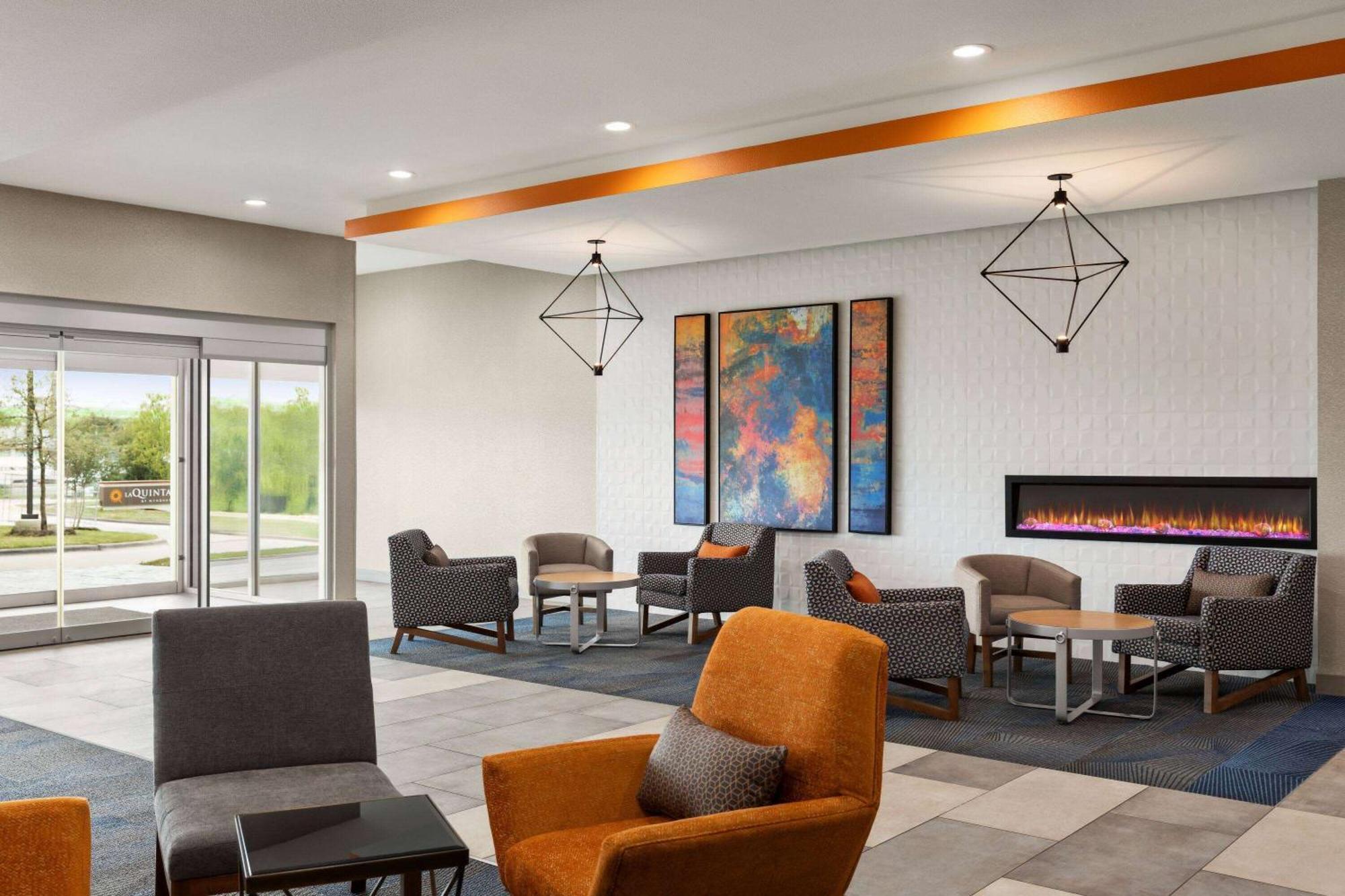 La Quinta Inn & Suites By Wyndham Austin South 外观 照片
