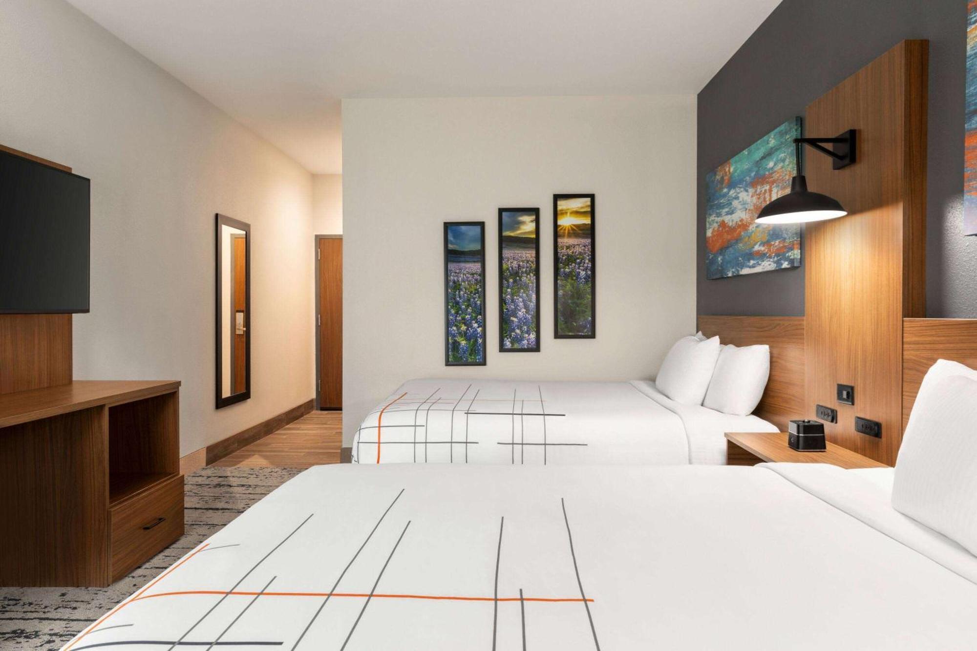 La Quinta Inn & Suites By Wyndham Austin South 外观 照片