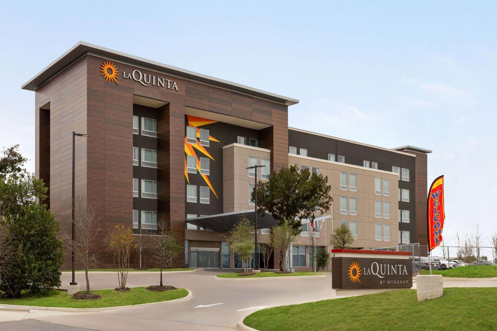 La Quinta Inn & Suites By Wyndham Austin South 外观 照片