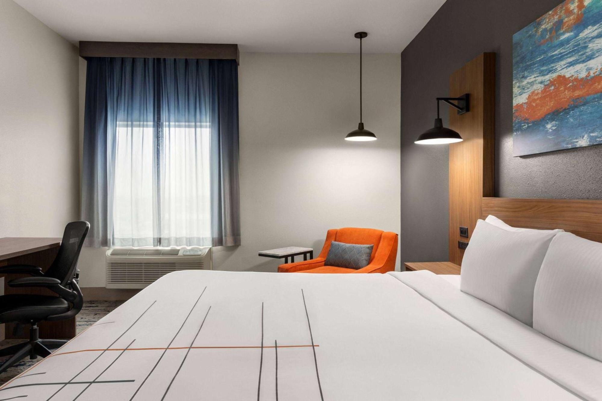 La Quinta Inn & Suites By Wyndham Austin South 外观 照片