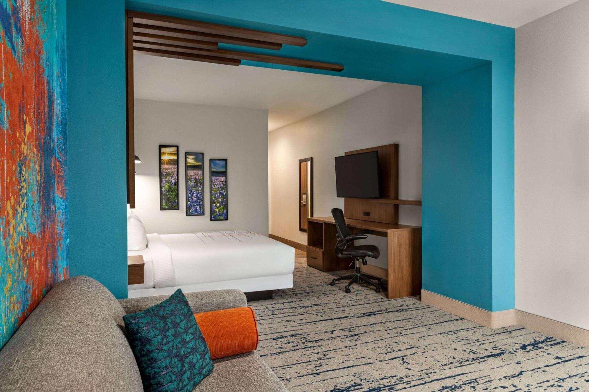 La Quinta Inn & Suites By Wyndham Austin South 外观 照片