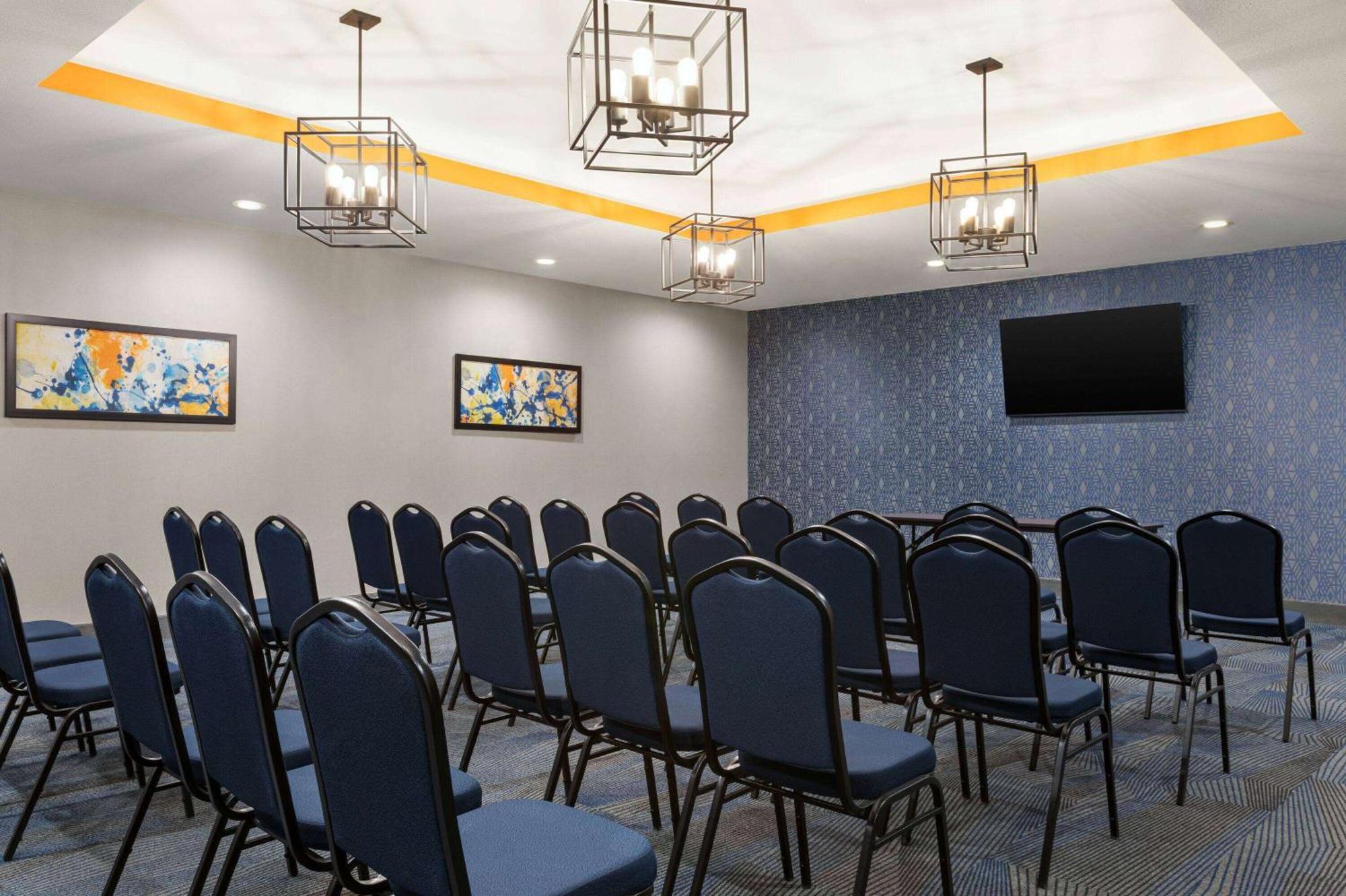 La Quinta Inn & Suites By Wyndham Austin South 外观 照片