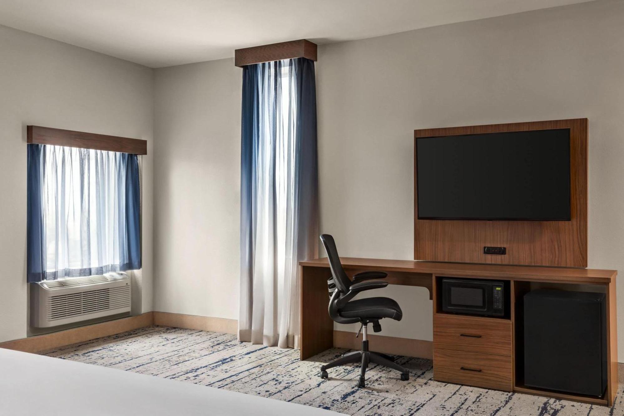 La Quinta Inn & Suites By Wyndham Austin South 外观 照片